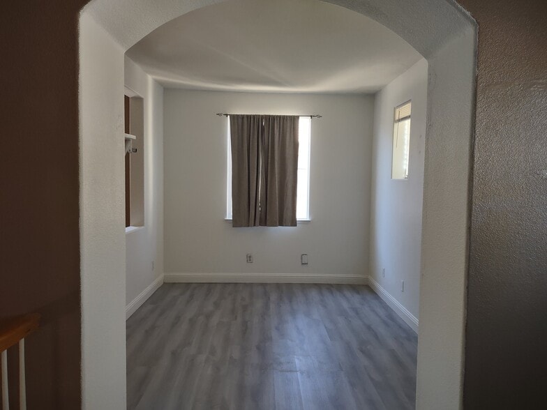Building Photo - 3013 Collingham Ct