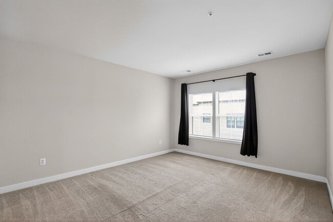 Building Photo - 2831 Toles Park Dr