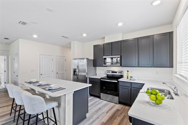 Building Photo - 85 Las Casitas Blvd