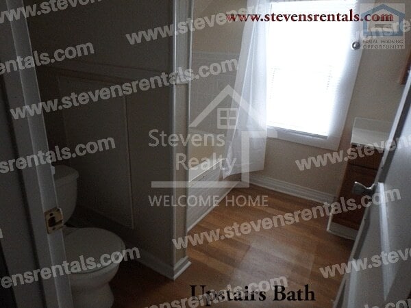 Building Photo - 1904 N Dixie Ave