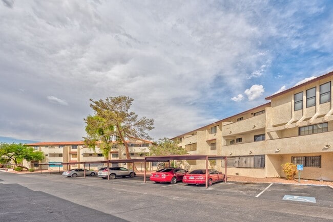 Building Photo - 2080 E Karen Ave