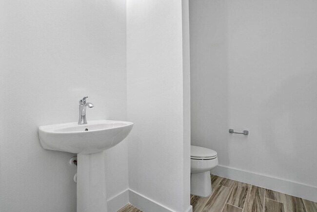 Building Photo - 4122 Faraday Wy