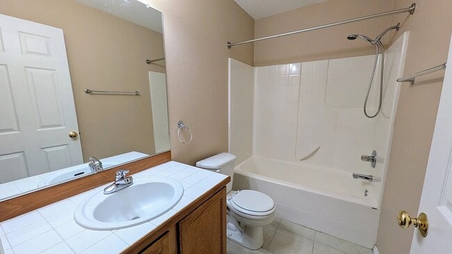 Building Photo - 16130 NW Fescue Ct