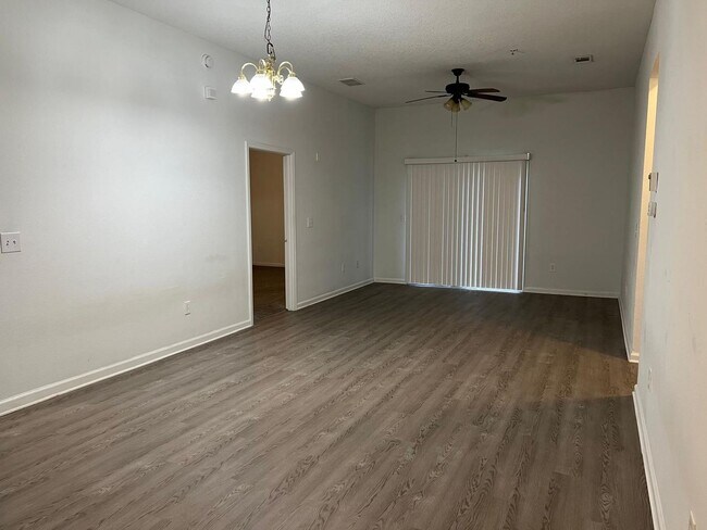 Building Photo - Spacious 3 bedroom condo located in a gated community off of Beach Boulevard