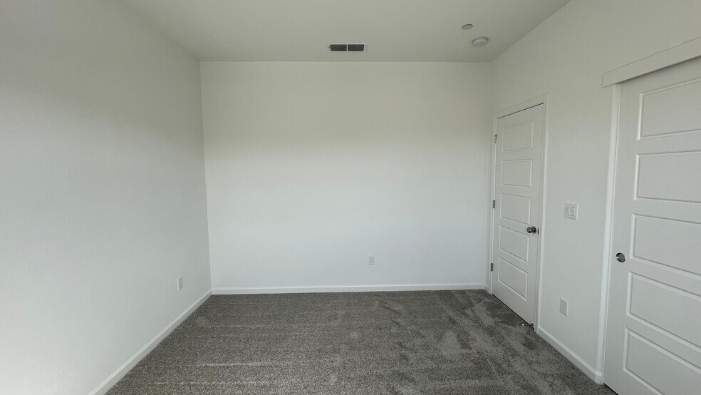 Building Photo - 8851 Boes Way