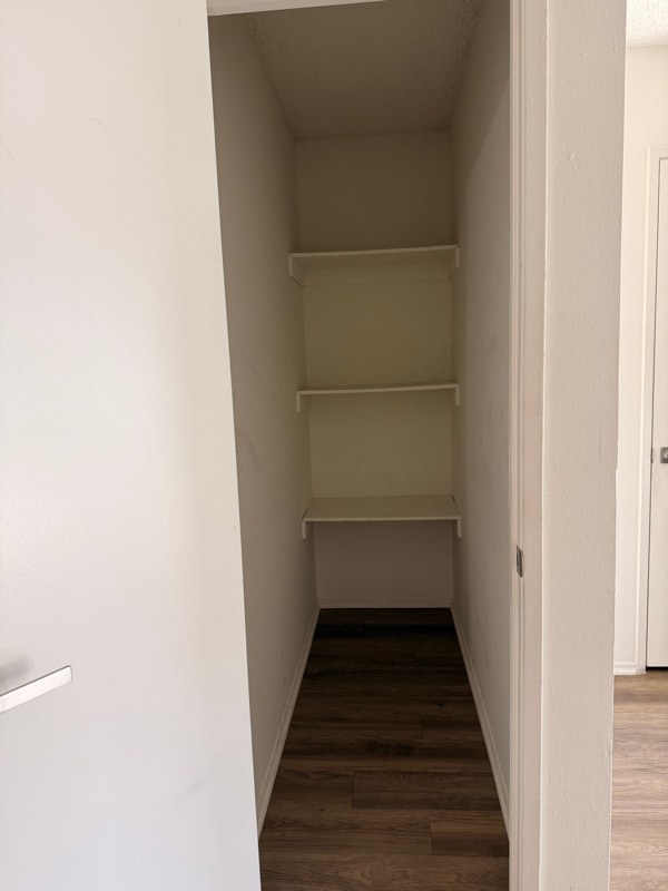 Building Photo - 1400 Peckham St