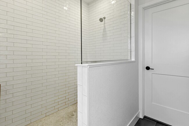 Building Photo - 4474 Peak Crst Vw