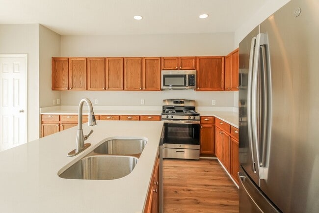 Building Photo - 2715 Feather Green Trail