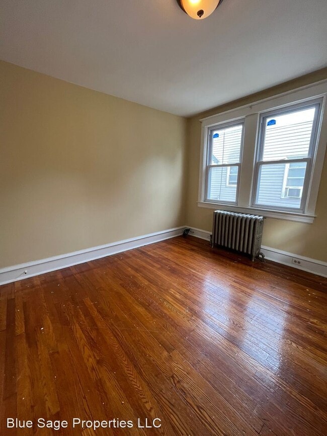 Building Photo - 3 br, 1 bath House - 509 Cypress Ave