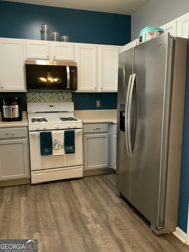 Building Photo - 4734 Autumn Rose Trail