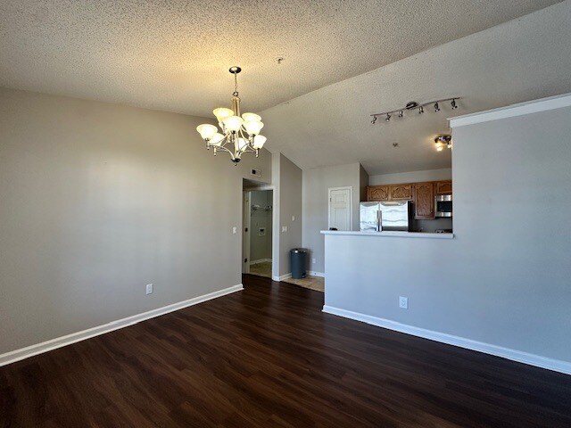 Building Photo - 5008 Lawndale Dr