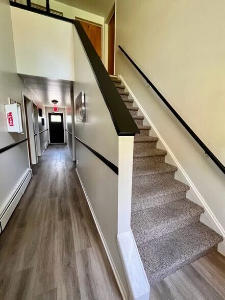 Building Photo - 300 Clark St