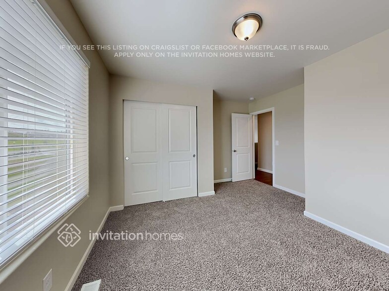 Building Photo - 19431 21st Ave Ct E