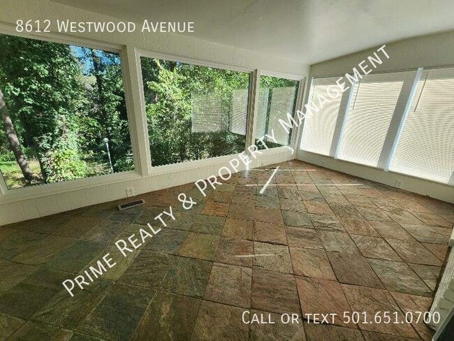 Building Photo - 8612 Westwood Ave