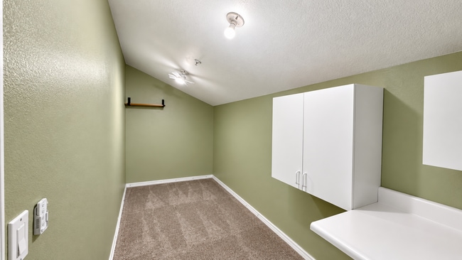 Building Photo - 3878 Loch Lomand Way
