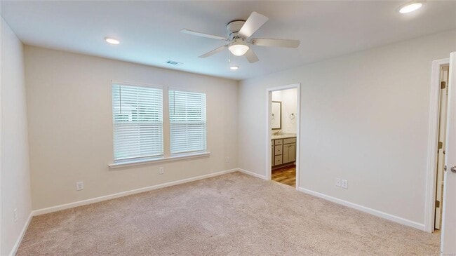 Building Photo - 172 Laila Wy