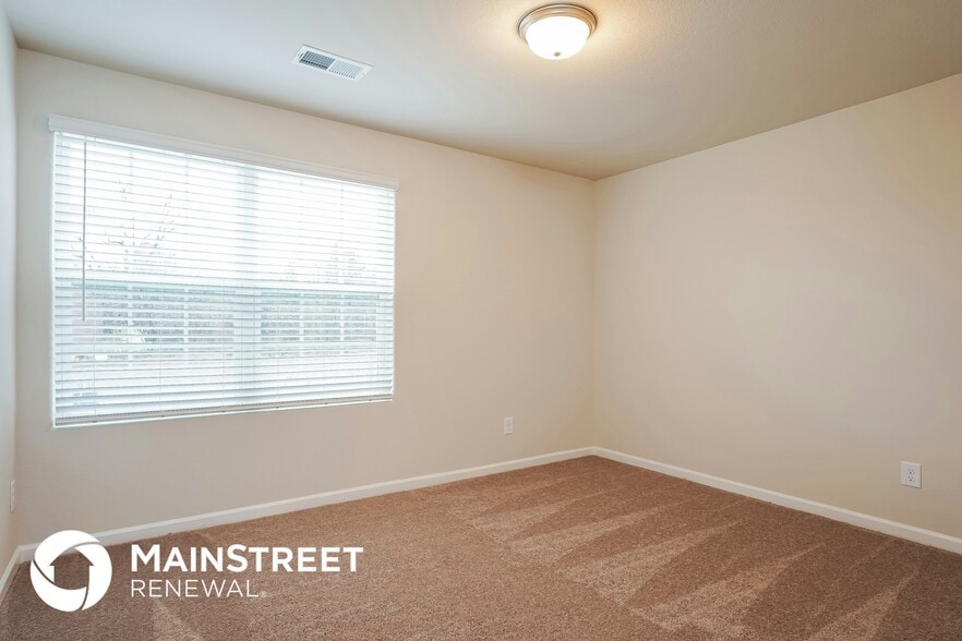 Building Photo - 545 Flannel Way