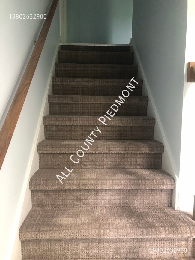 Building Photo - 10009 Rockwood Rd