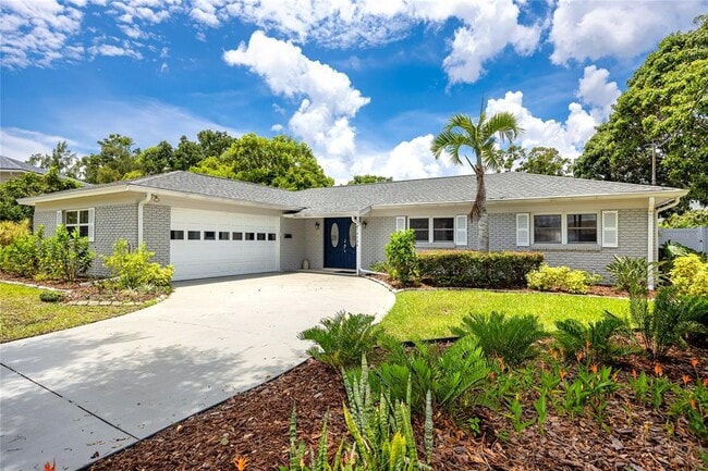 Building Photo - 10504 Lacera Dr