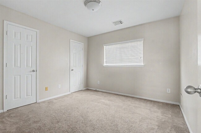 Building Photo - 5934 Sugar Field Ln