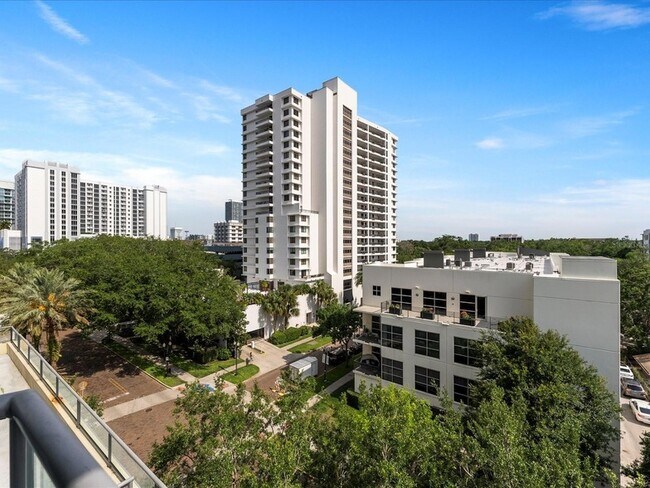 Building Photo - 101 S Eola Dr