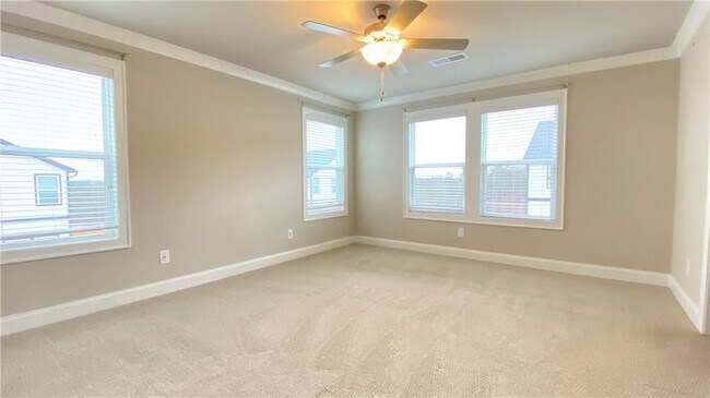 Building Photo - 1040 Knoxboro Ln