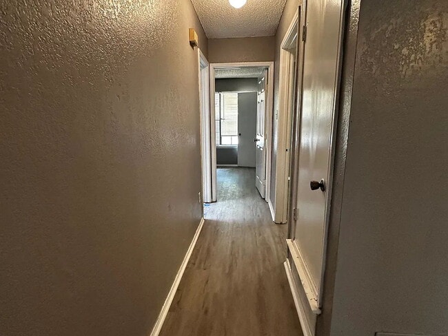Building Photo - "Charming 3-Bedroom Haven with 2 Full Baths in Everman, TX - 1398 Sq Ft of Comfort!"