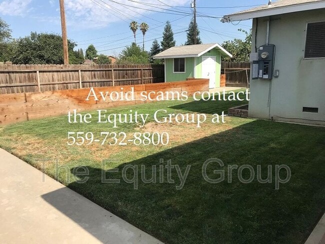 Building Photo - 693 S Laspina St