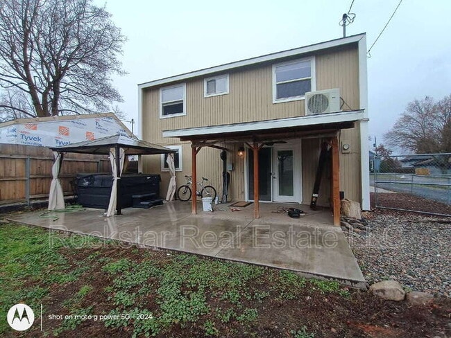 Building Photo - 3512 E 32nd Ave