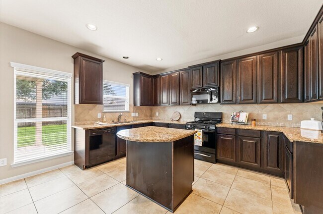 Building Photo - 406 Oak Stream Dr