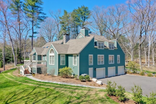 Building Photo - 13 Huckleberry Hill Rd