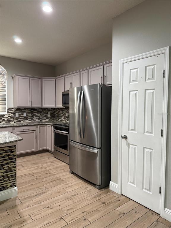 Building Photo - 8835 Hinsdale Heights Dr