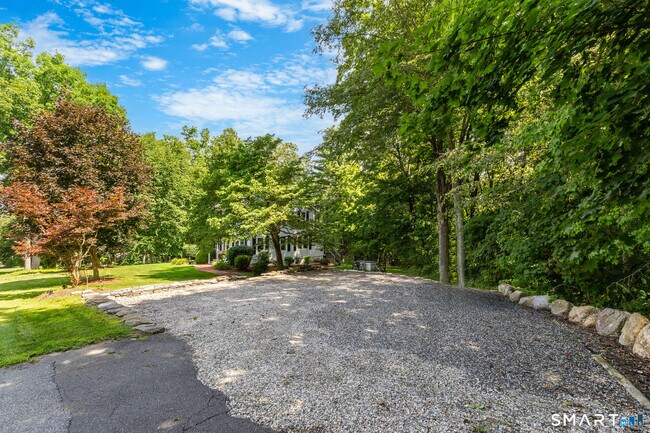 Building Photo - 158 Lewis Hill Rd