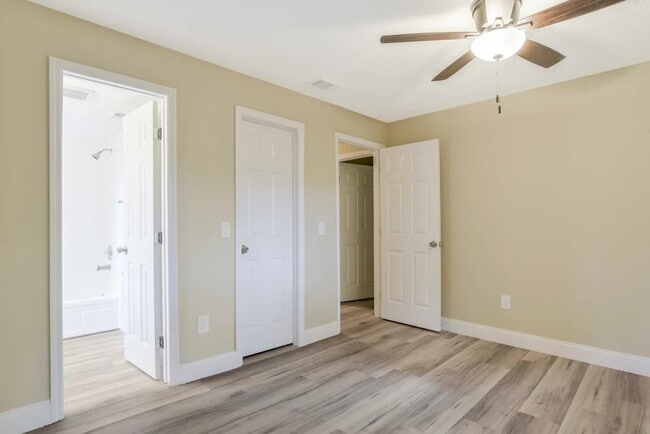 Building Photo - 4664 Donovan St