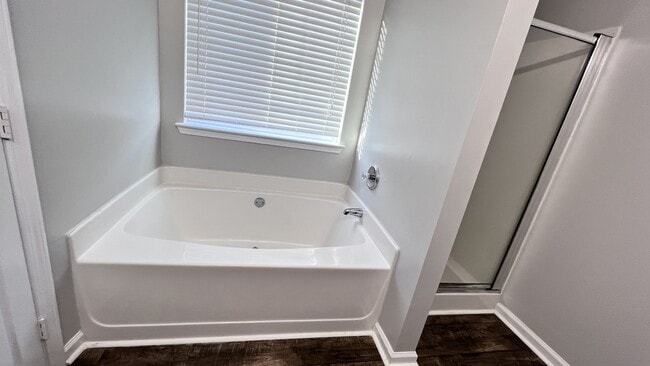 Building Photo - 7735 Country Pass