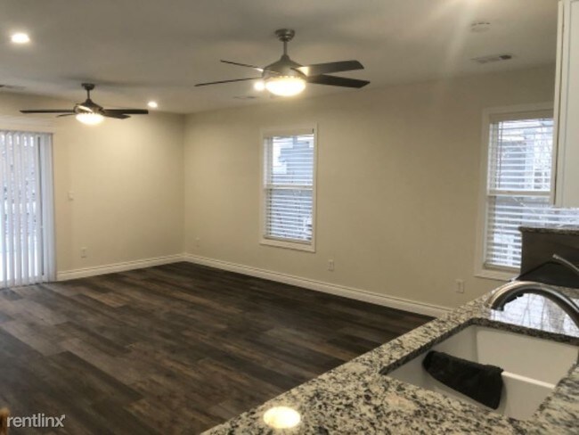 Building Photo - 10684 Belle Creek Blvd
