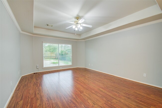 Building Photo - 411 Green Stone Ct