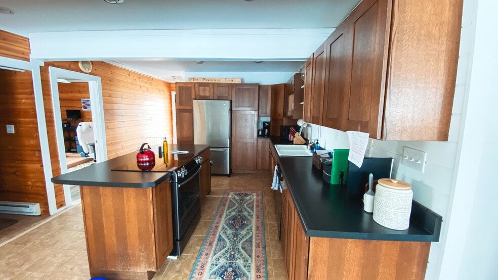 Kitchen - 235 Hwy 55