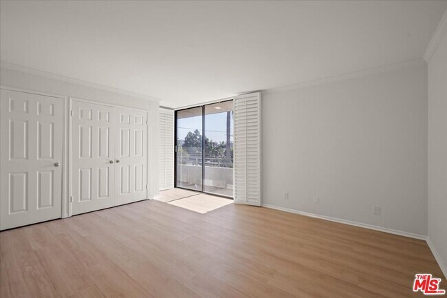Building Photo - 15480 Antioch St