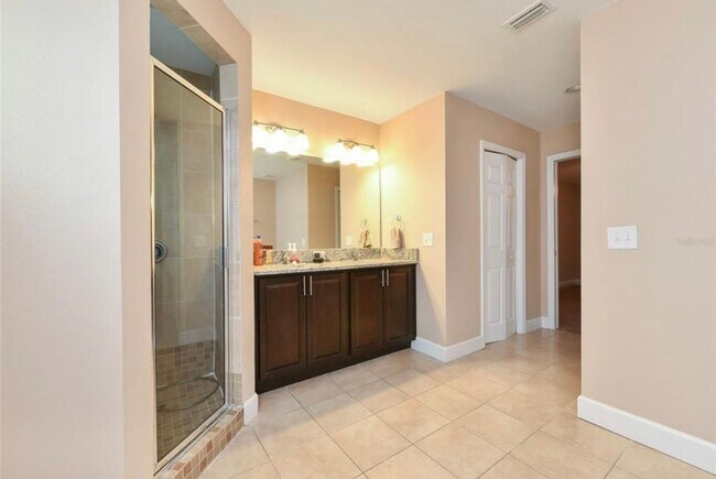 Building Photo - 1451 Salisbury Dr