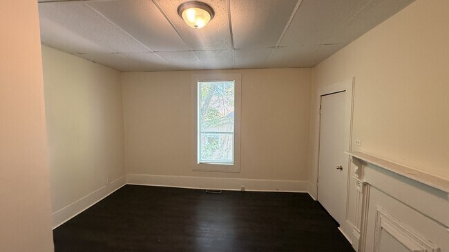 Building Photo - 4316 6th Ave