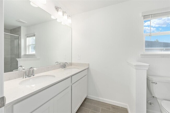 Building Photo - 3625 SE 37th Ct
