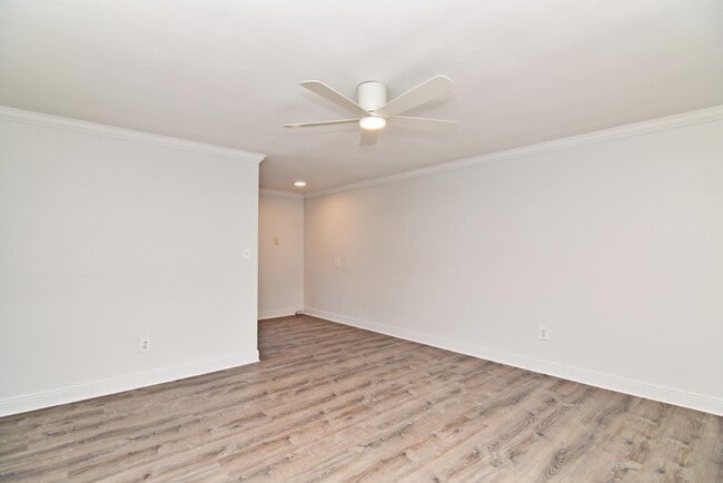 Building Photo - 151 N Orlando Ave