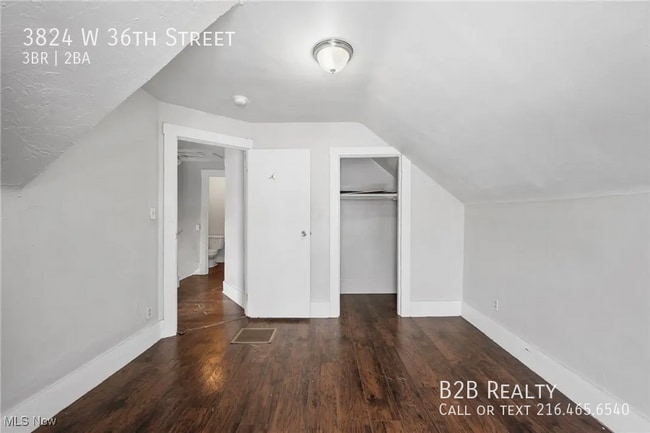 Building Photo - 3824 W 36th St