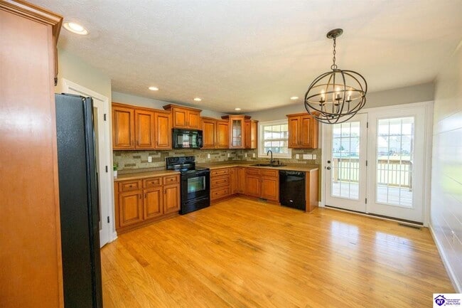 Building Photo - 309 Castleton Ct