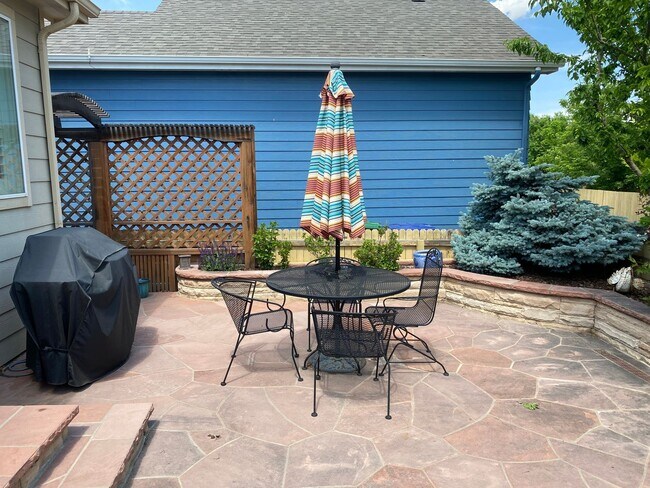 Building Photo - 2 BED/2 BATH RANCH STYLE HOME IN SUMMER HAWK IN FOX MEADOW AVAILABLE 7/10!