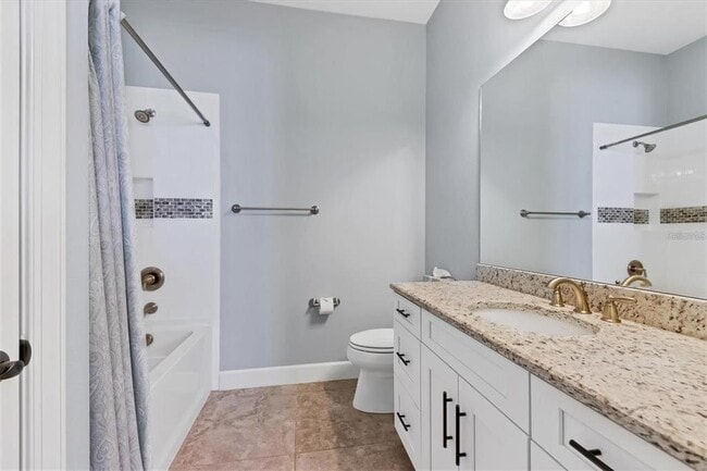 Building Photo - 5580 Semolino St