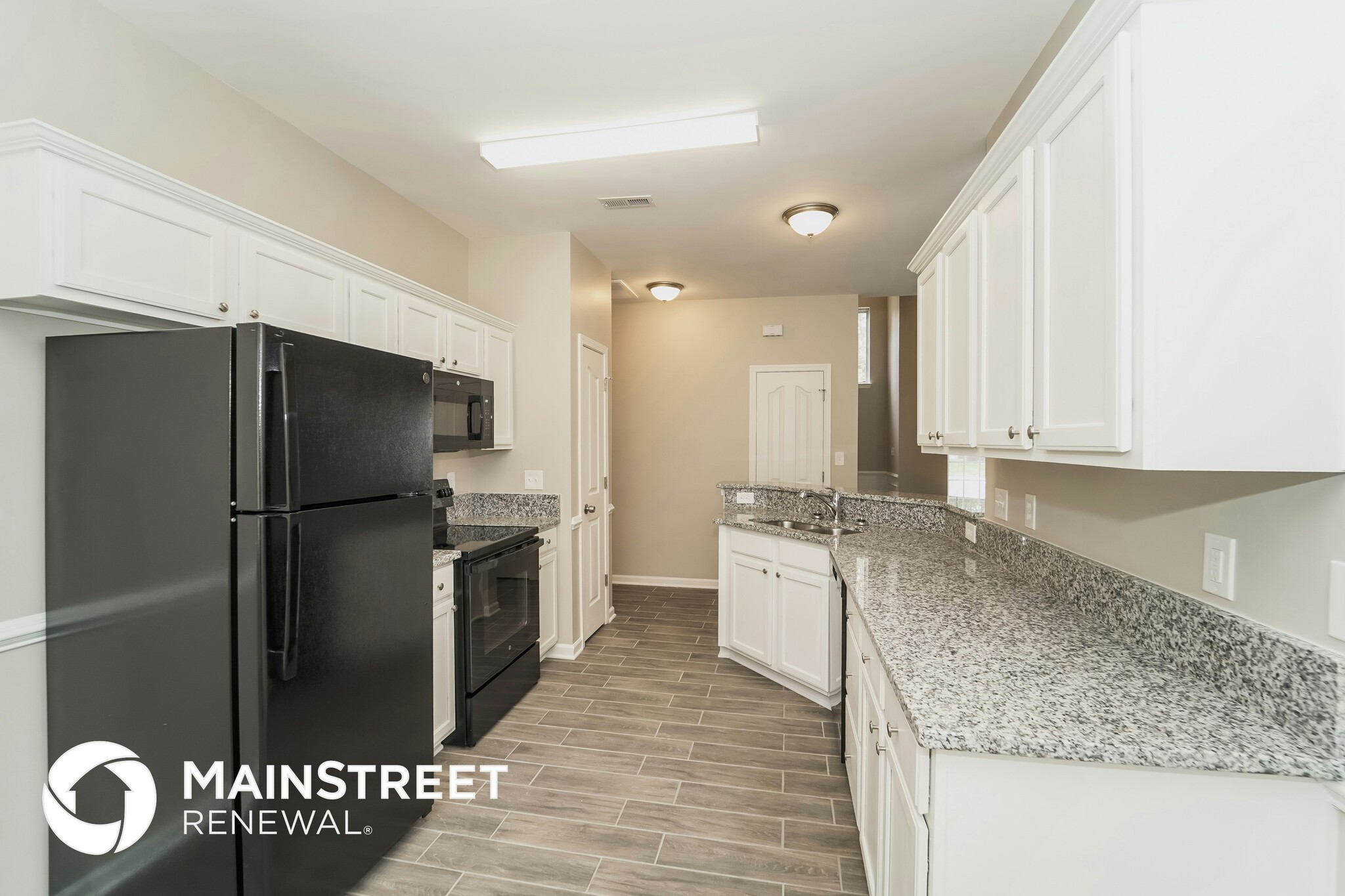 Building Photo - 6046 Shining Oak Ln