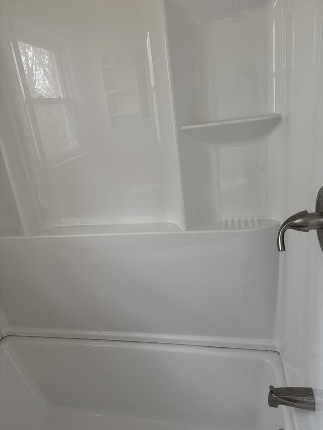 Building Photo - 230 Elaine Ave