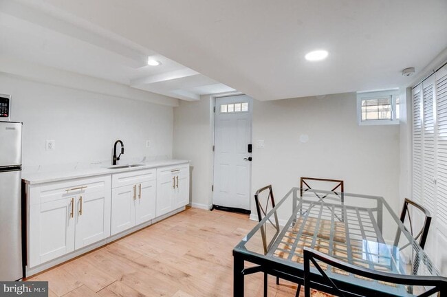 Building Photo - 1371 Adams St NE